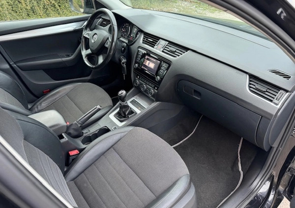 Skoda Octavia cena 35600 przebieg: 266874, rok produkcji 2013 z Śrem małe 352